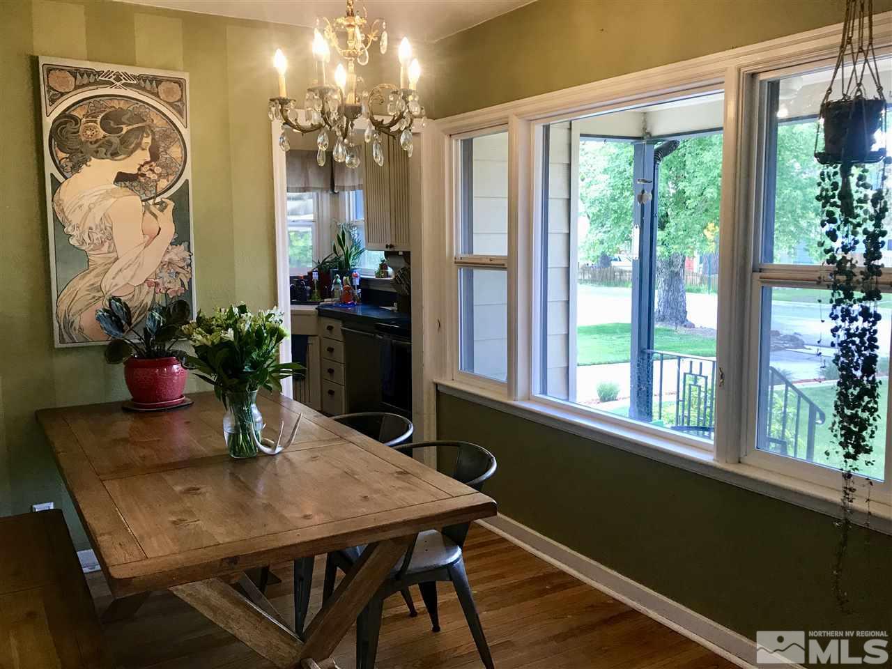 1033 University Terrace Reno, NV 89503 - Photo 5 of 22 a dining room with a window