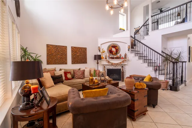 $434,900 | 402 Heatherton Hill Drive, Rosenberg, TX 77469