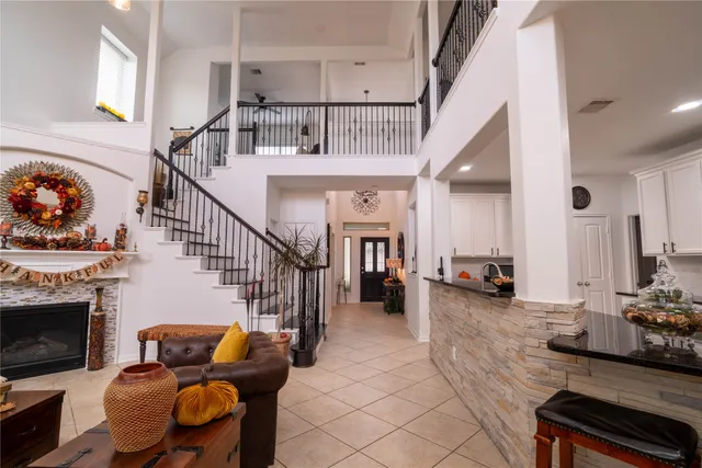 $434,900 | 402 Heatherton Hill Drive, Rosenberg, TX 77469