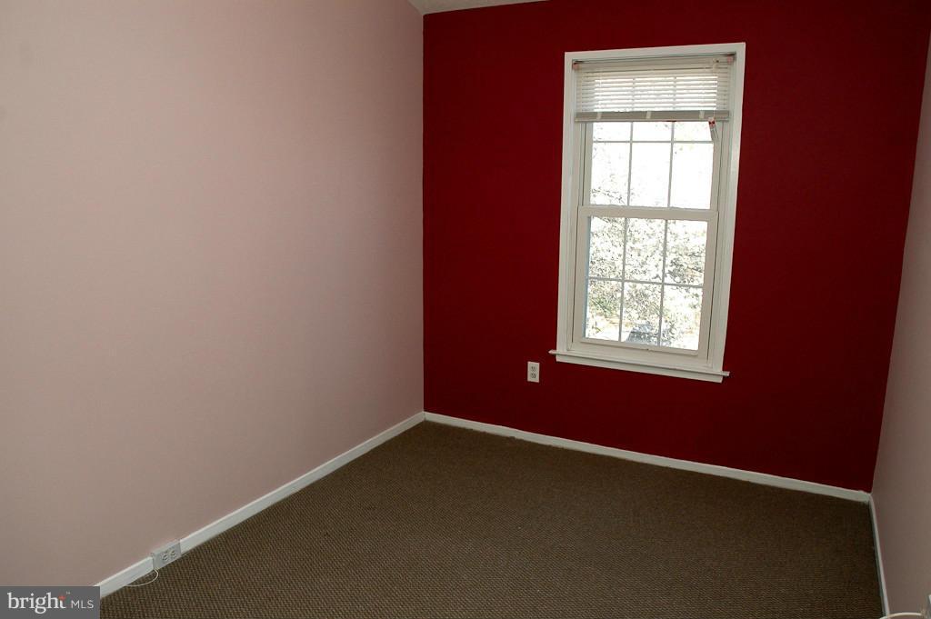 2384 Hunters Square Court Reston, VA 20191 - Photo 11 of 21 Bedroom