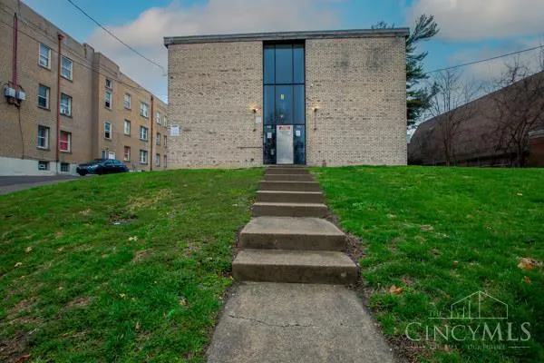 $1,105,000 | 694 Gholson Avenue, Cincinnati, OH 45229