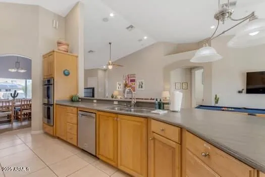 a view of a livingroom with furniture
