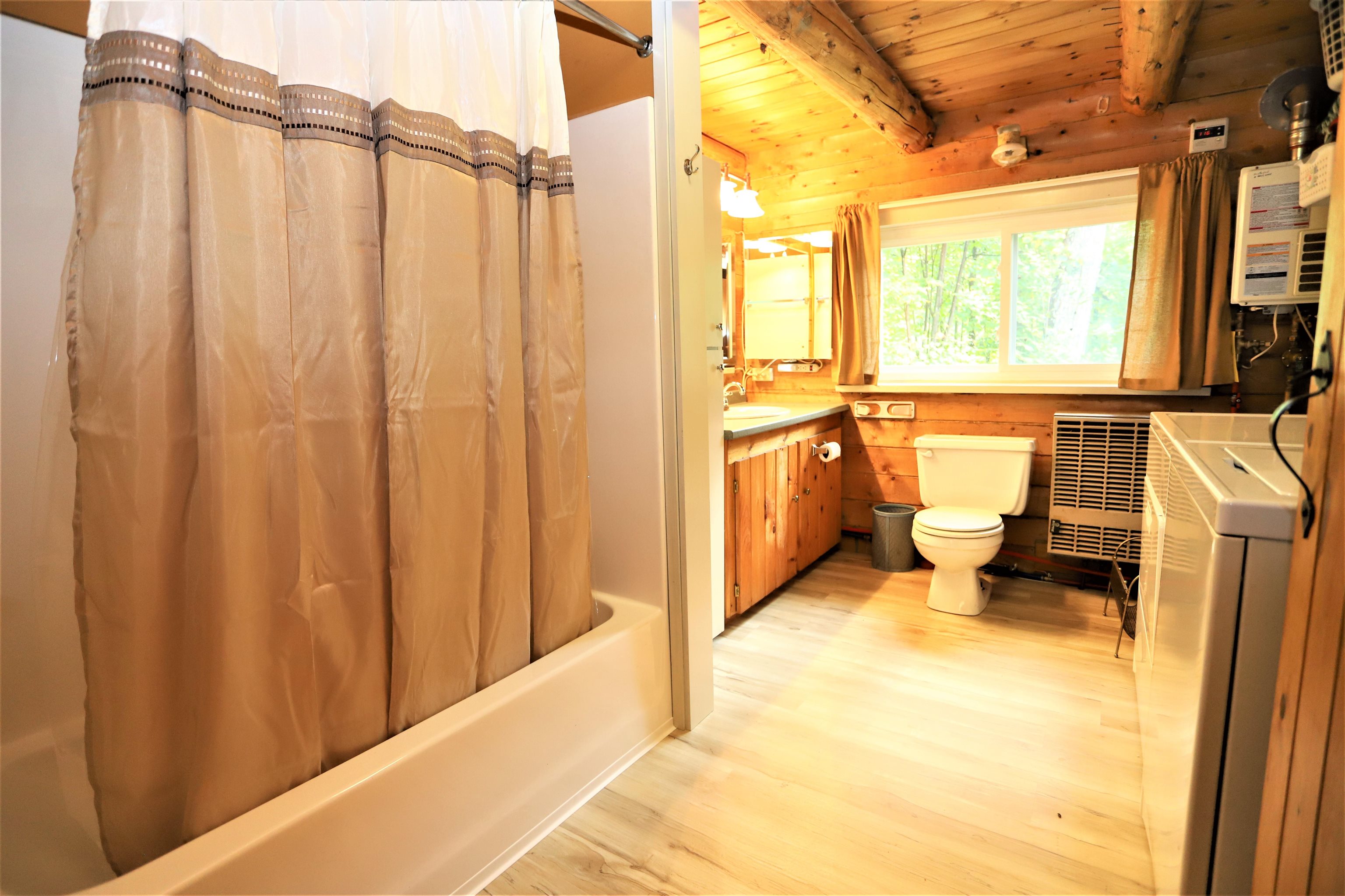 411 Maple Hill Road Holland, VT 05830 - Photo 9 of 40