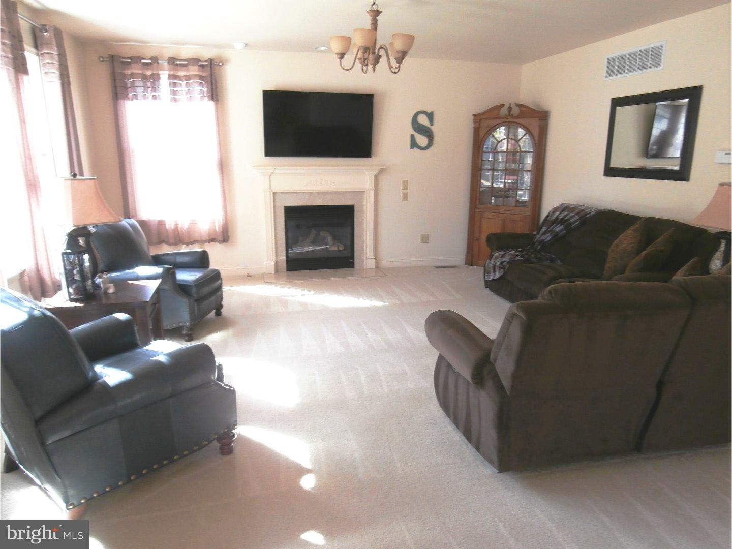 104 Cedar Brook Road Sicklerville, NJ 08081 - Photo 5 of 24 Gallery Image 5