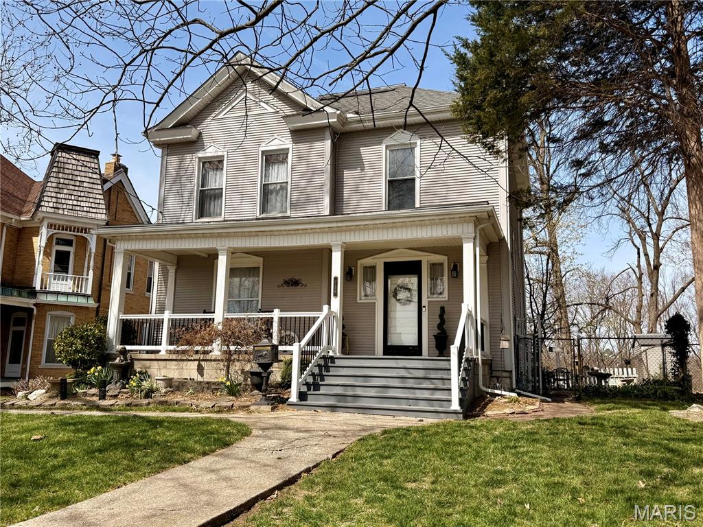 736 Washington Avenue Alton, IL 62002 - Photo 1 of 7