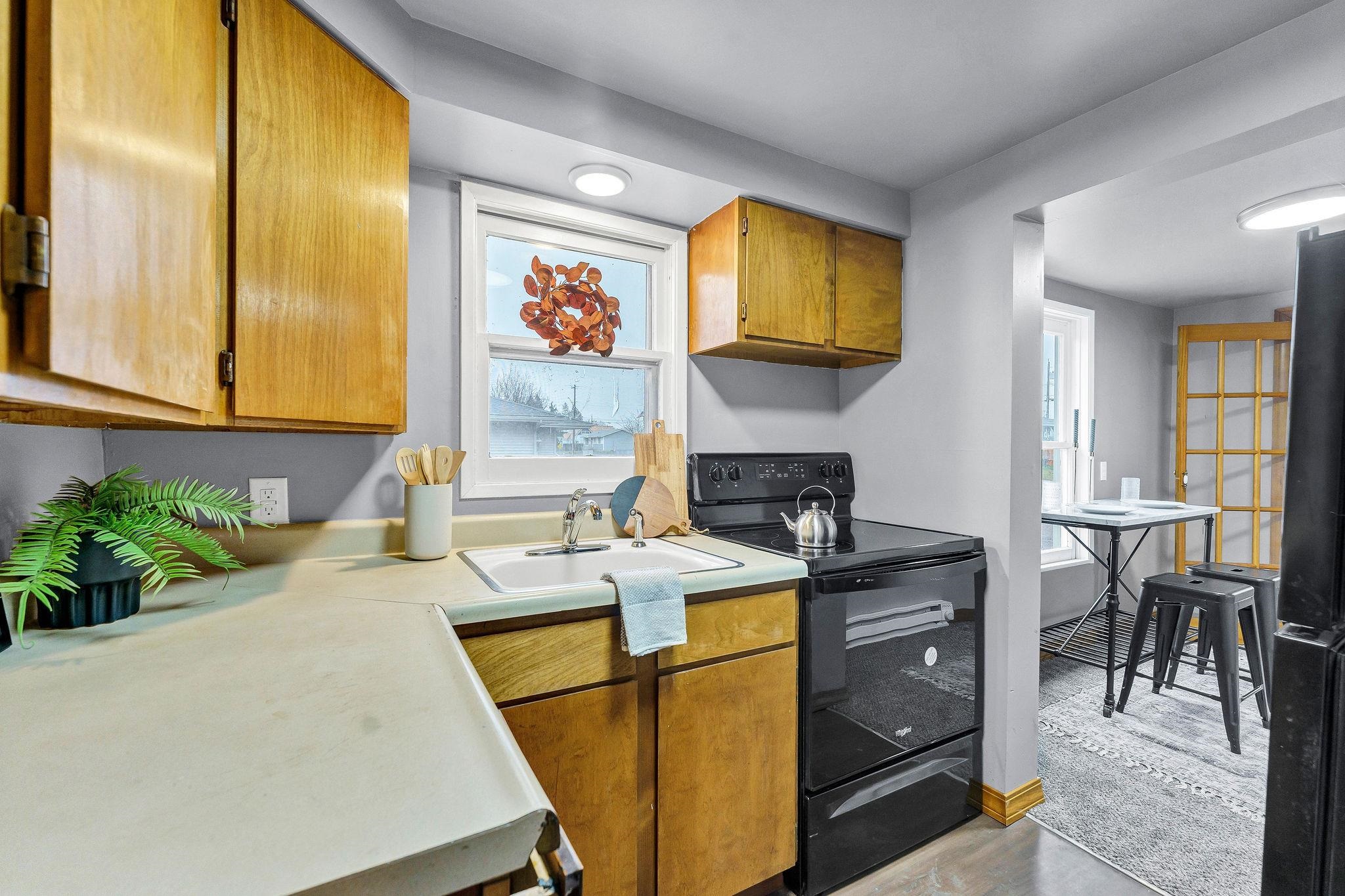 3707 East Bridgeport Avenue Spokane, WA 99217 - Photo 4 of 19