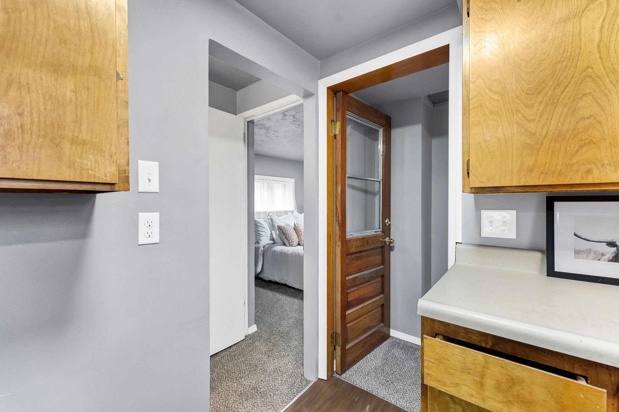 3707 East Bridgeport Avenue Spokane, WA 99217 - Photo 5 of 19