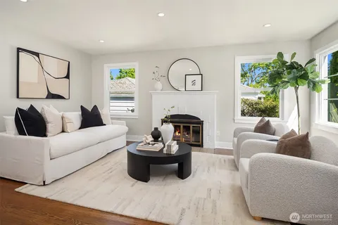 $925,000 | 3242 Northeast 98th Street, Seattle, WA 98115