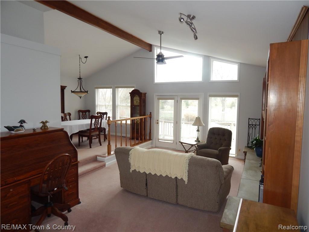 7355 Carpenter Road Flushing, MI 48433 - Photo 26 of 50 DSCN0327.JPG