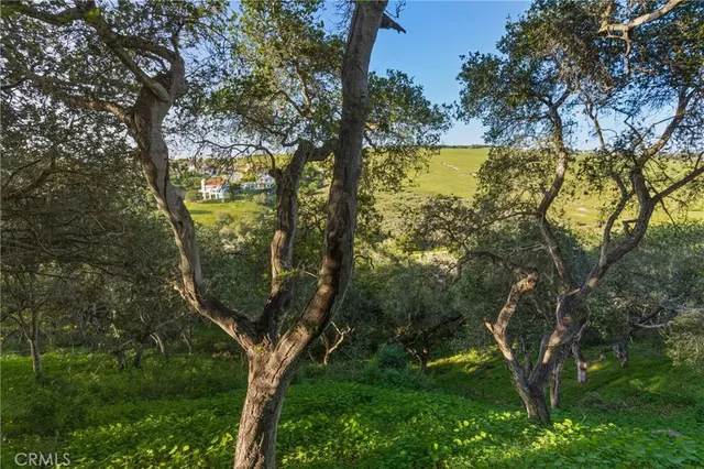 $1,695,000 | 692 Shamrock Lane, Pismo Beach, CA 93449