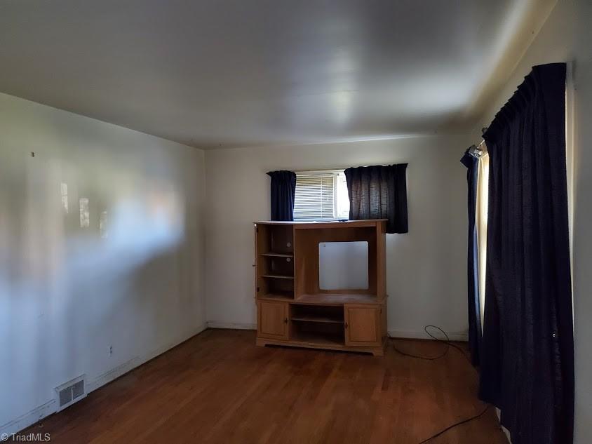 709 Baker Road High Point, NC 27263 - Photo 3 of 6 Gallery Image 3