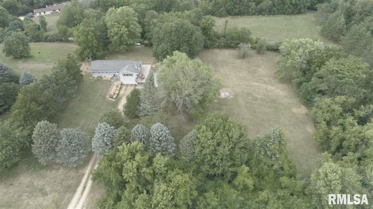 4612 170th Street Clinton, IA 52732 - Photo 10 of 24 Gallery Image 10