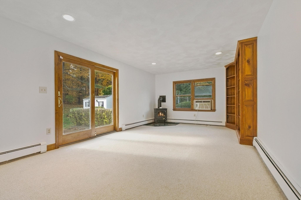 58 Washington Street Topsfield, MA 01983 - Photo 16 of 41