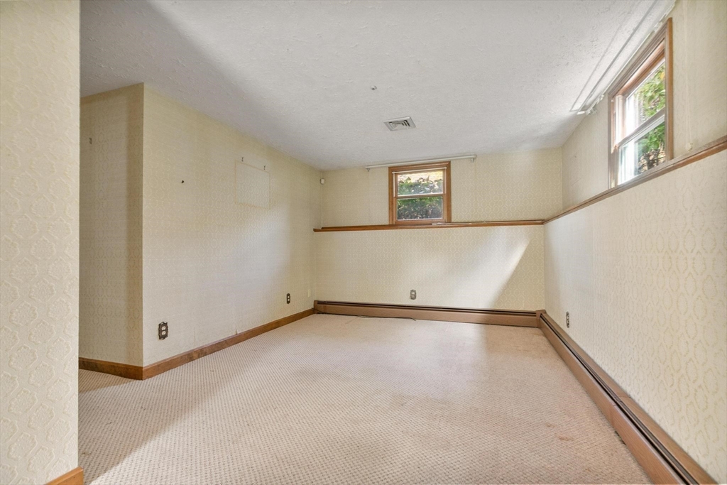 58 Washington Street Topsfield, MA 01983 - Photo 27 of 41