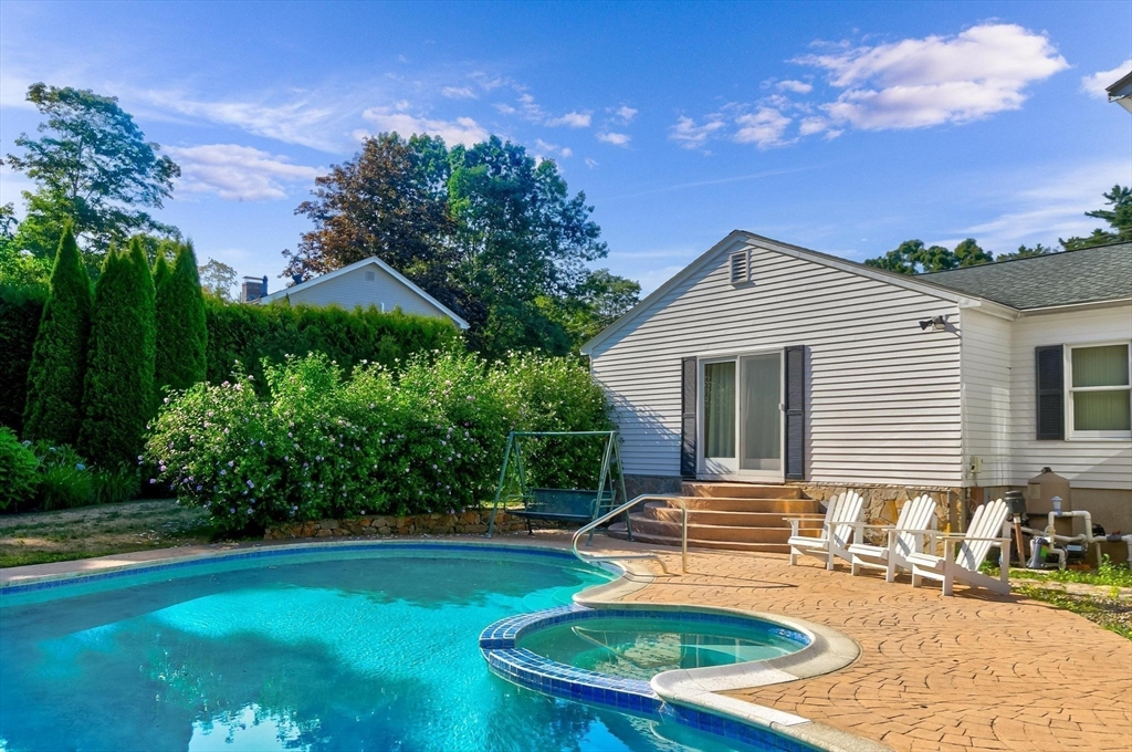 58 Washington Street Topsfield, MA 01983 - Photo 3 of 41