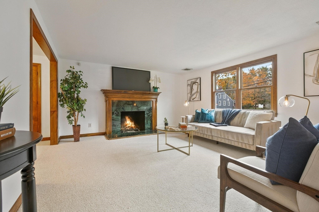 58 Washington Street Topsfield, MA 01983 - Photo 4 of 41