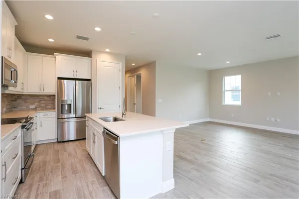 $2,795 | 2626 Seychelles Circle, Unit 1405, Naples, FL 34112