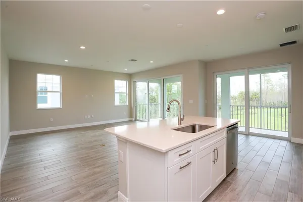 $2,795 | 2626 Seychelles Circle, Unit 1405, Naples, FL 34112