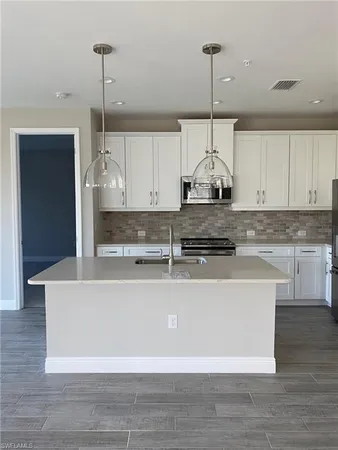 $2,795 | 2626 Seychelles Circle, Unit 1405, Naples, FL 34112
