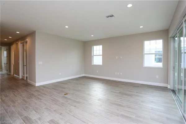 $2,795 | 2626 Seychelles Circle, Unit 1405, Naples, FL 34112