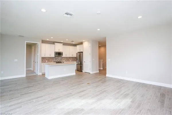 $2,795 | 2626 Seychelles Circle, Unit 1405, Naples, FL 34112
