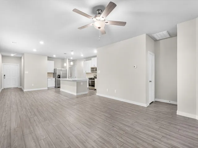 $265,000 | 2010 West Darlington Oak Court, Conroe, TX 77304