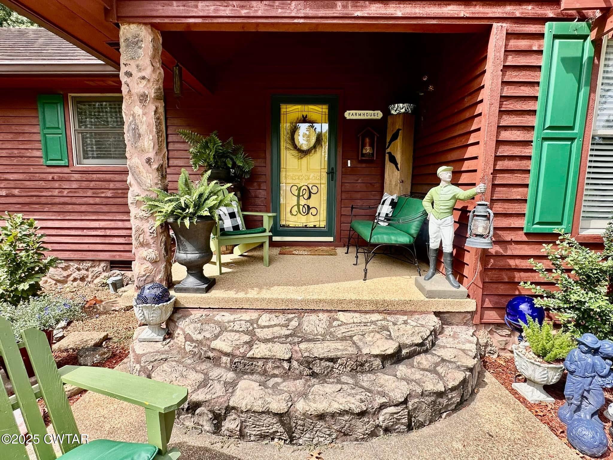 4310 Old Samburg Road Hornbeak, TN 38232 - Photo 3 of 20 a front view of a house