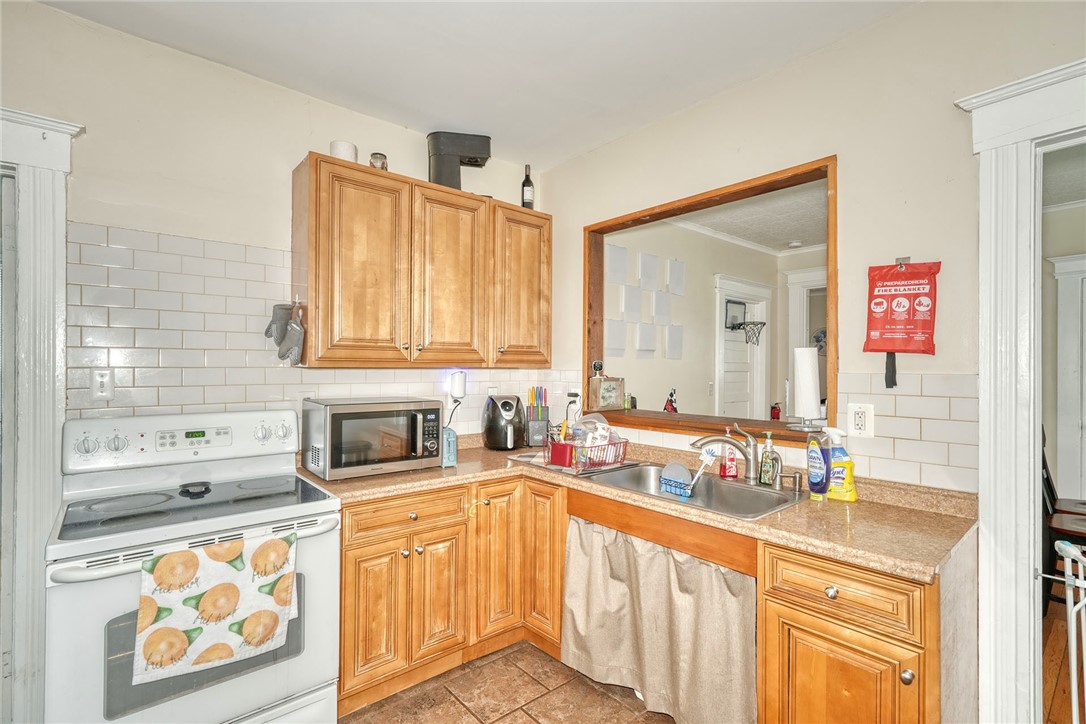 53 Hubbell Park Rochester, NY 14608 - Photo 13 of 50