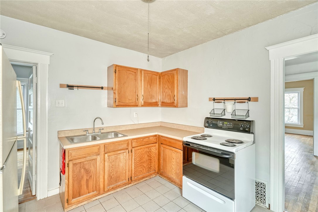 53 Hubbell Park Rochester, NY 14608 - Photo 34 of 50