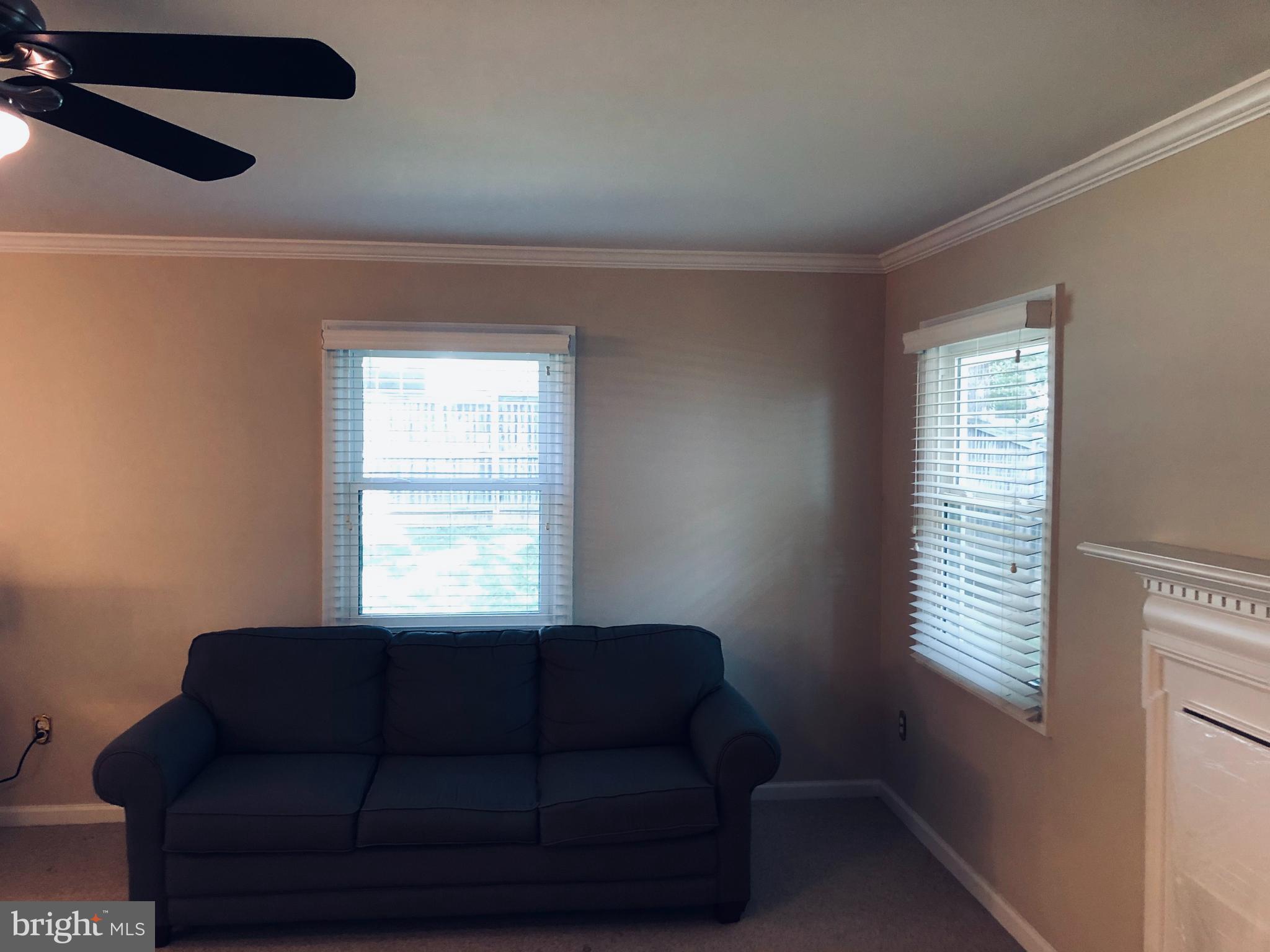 13218 Poplar Tree Road Fairfax, VA 22033 - Photo 4 of 16 Family Room