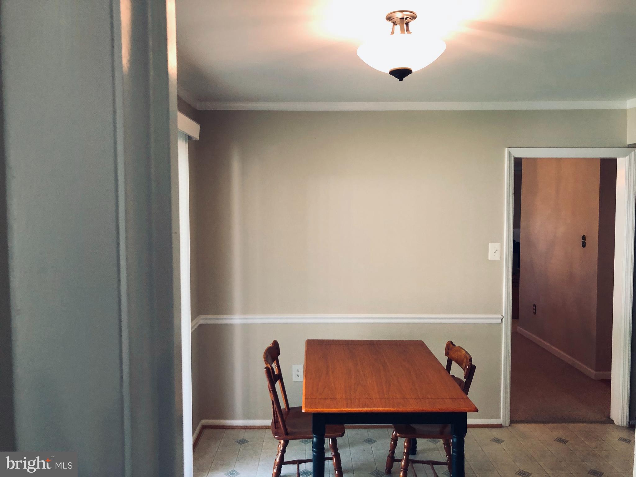 13218 Poplar Tree Road Fairfax, VA 22033 - Photo 10 of 16 Eat in Kitchen