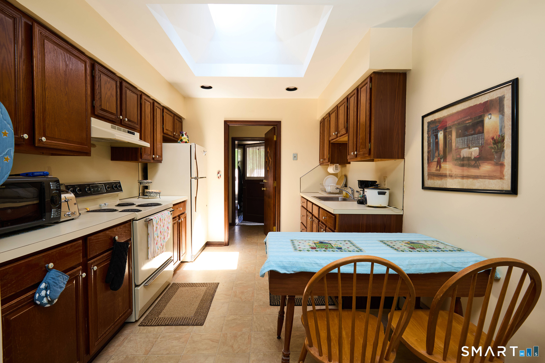 15 Harvester Road, Unit 2 Fairfield, CT 06825 - Photo 9 of 21