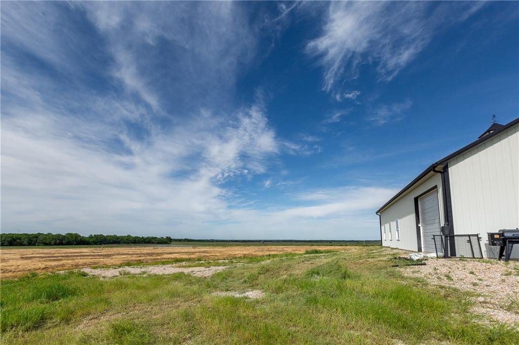 27699 South Hoch Road Osage City, KS 66523 - Photo 45 of 99