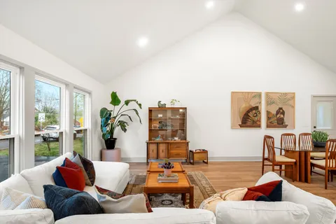 $725,000 | 2910 Simmons Avenue, Nashville, TN 37211