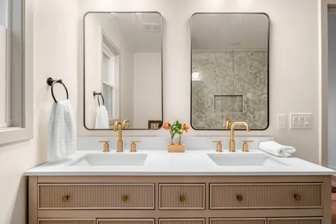 $725,000 | 2910 Simmons Avenue, Nashville, TN 37211