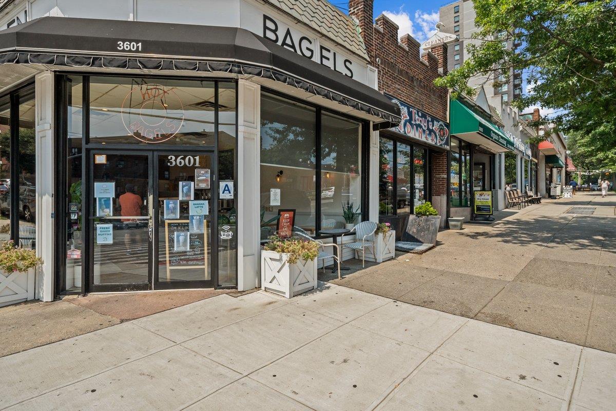 4525 Henry Hudson Parkway West, Unit 609 Bronx, NY 10471 - Photo 22 of 26 a view of a building with a street