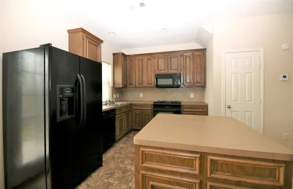 $1,595 | 16502 Pentonshire Lane, Houston, TX 77090