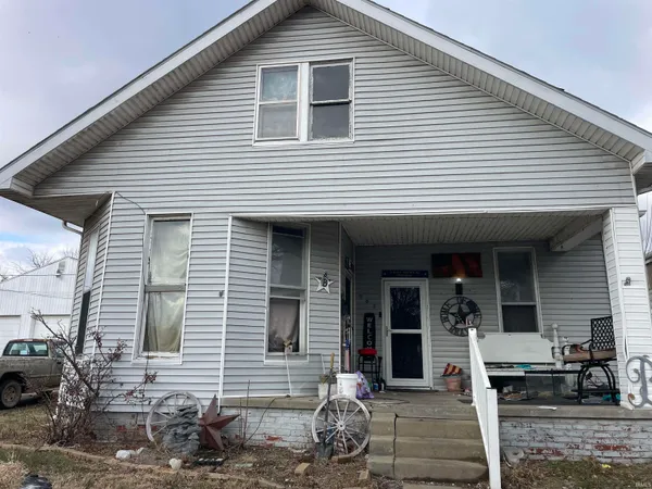 $135,000 | 203 West 10th Street, Mount Vernon, IN 47620
