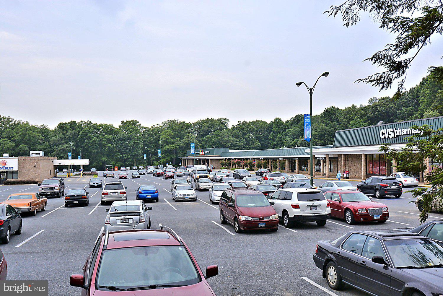 1121 University Boulevard West, Unit 1111 Silver Spring, MD 20902 - Photo 39 of 52 Kemp Mill Center