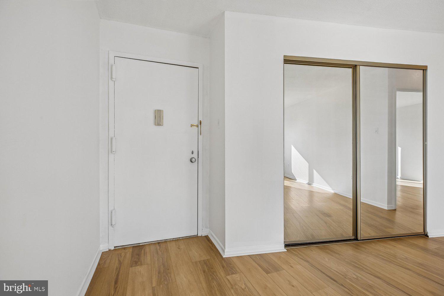 1121 University Boulevard West, Unit 1111 Silver Spring, MD 20902 - Photo 9 of 52 Entry