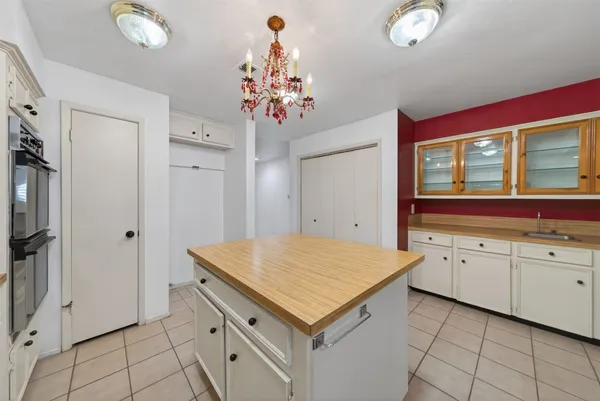 $230,000 | 7710 Green Lawn Drive, Houston, TX 77088