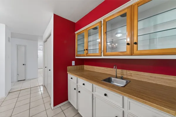 $230,000 | 7710 Green Lawn Drive, Houston, TX 77088