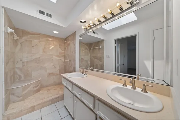 $230,000 | 7710 Green Lawn Drive, Houston, TX 77088