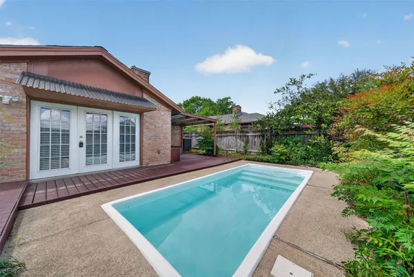 $230,000 | 7710 Green Lawn Drive, Houston, TX 77088