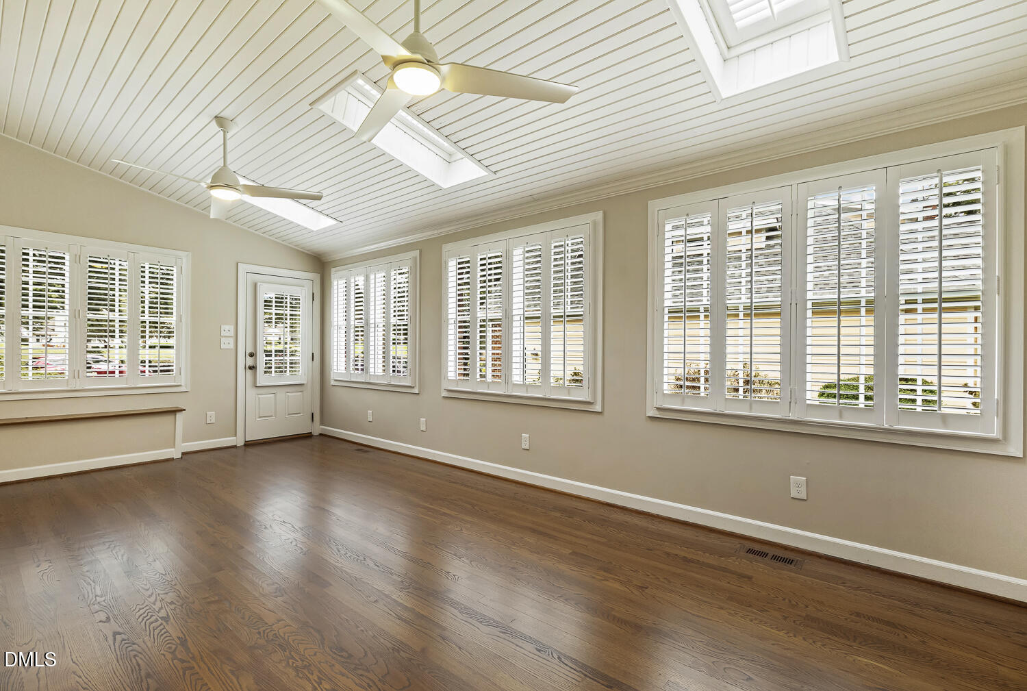 8801 Wildwood Links Raleigh, NC 27613 - Photo 24 of 68 023