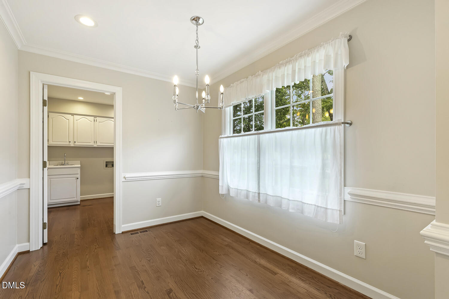 8801 Wildwood Links Raleigh, NC 27613 - Photo 32 of 68 031