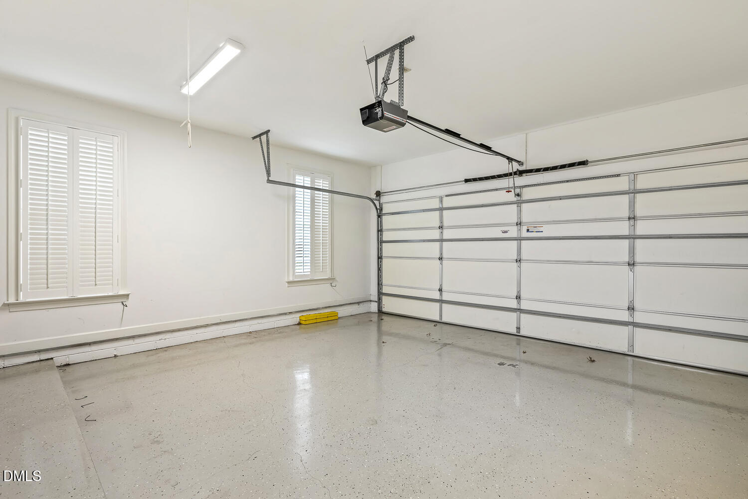 8801 Wildwood Links Raleigh, NC 27613 - Photo 37 of 68 036