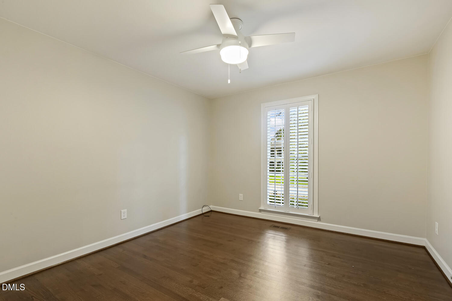 8801 Wildwood Links Raleigh, NC 27613 - Photo 45 of 68 044