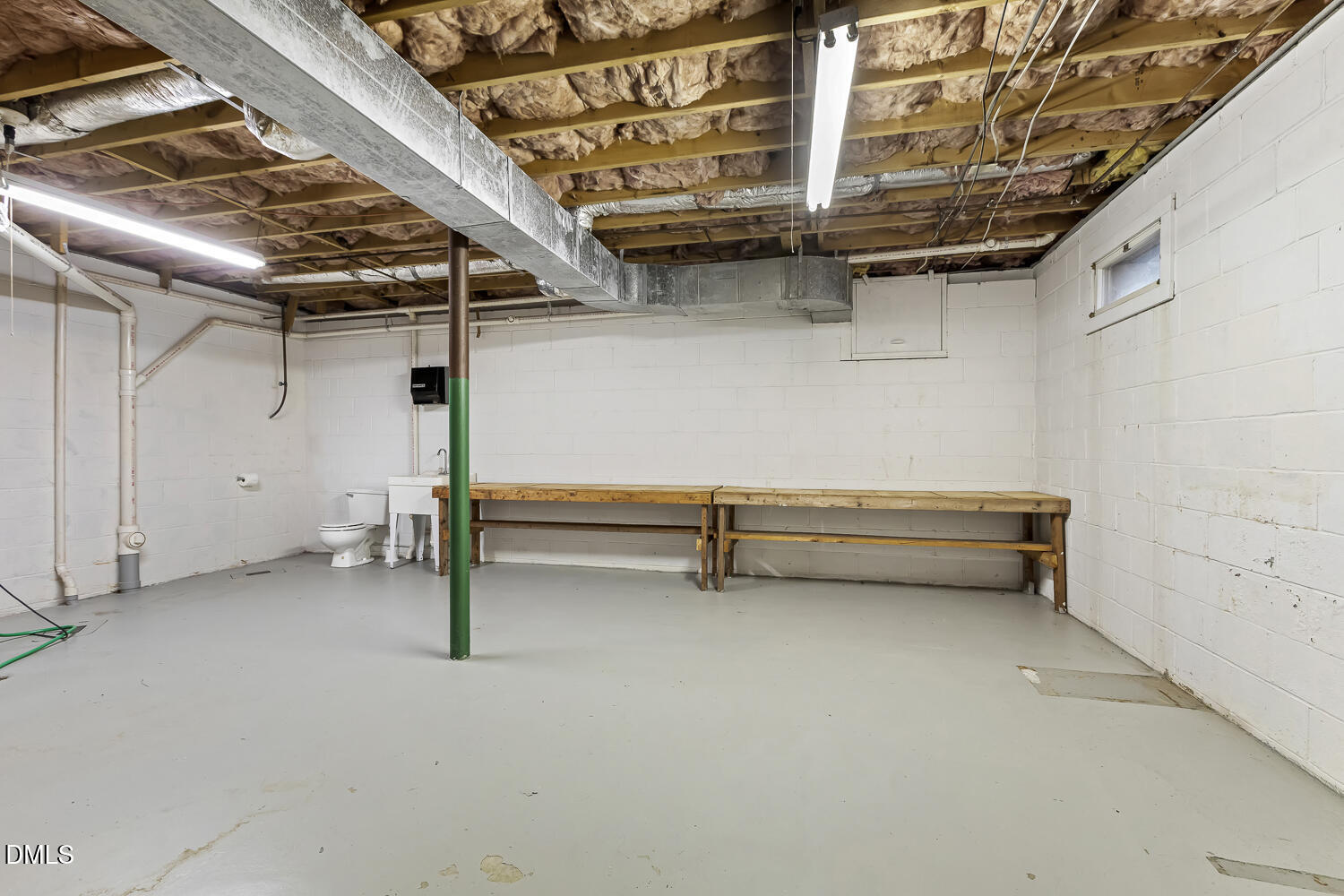 8801 Wildwood Links Raleigh, NC 27613 - Photo 53 of 68 054