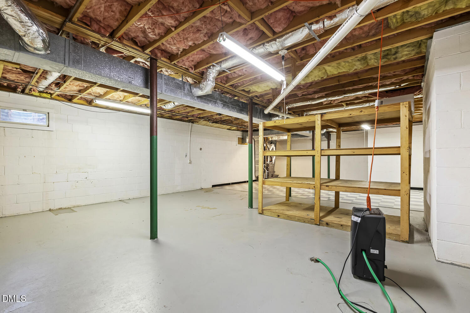 8801 Wildwood Links Raleigh, NC 27613 - Photo 56 of 68 057